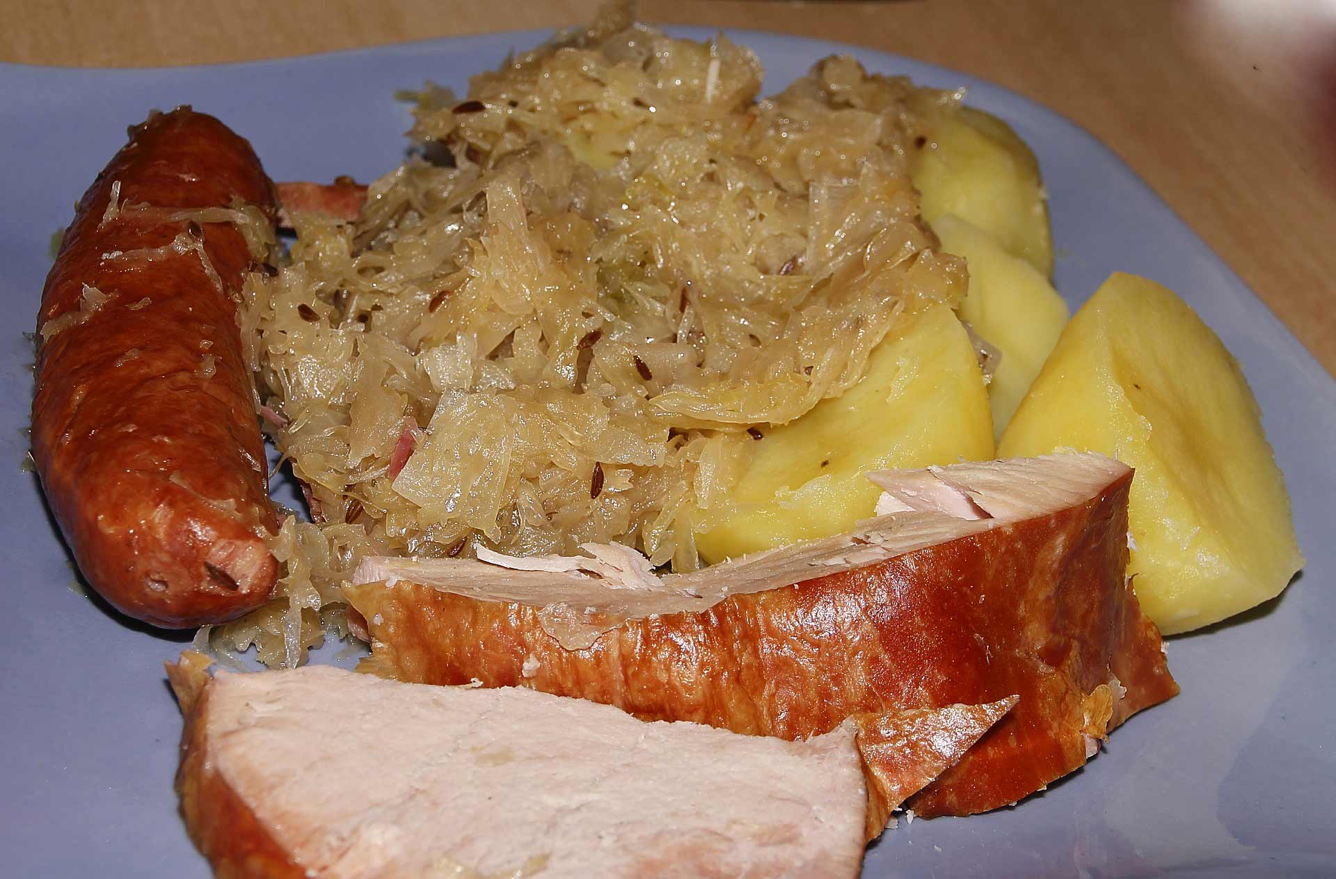 sauerkraut dish - kiseli kupus - podvarak